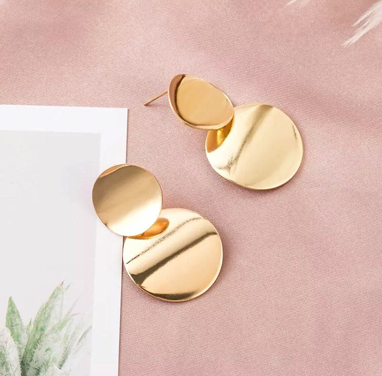 Della Gold Round Drop Earrings