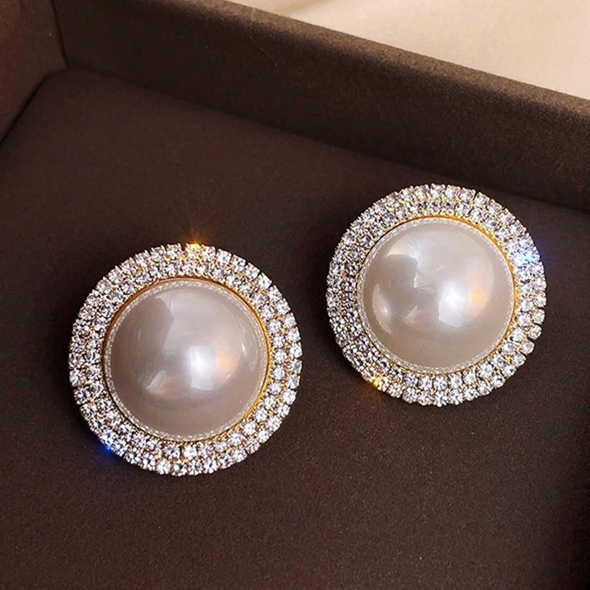 Glinda Pearl Earrings