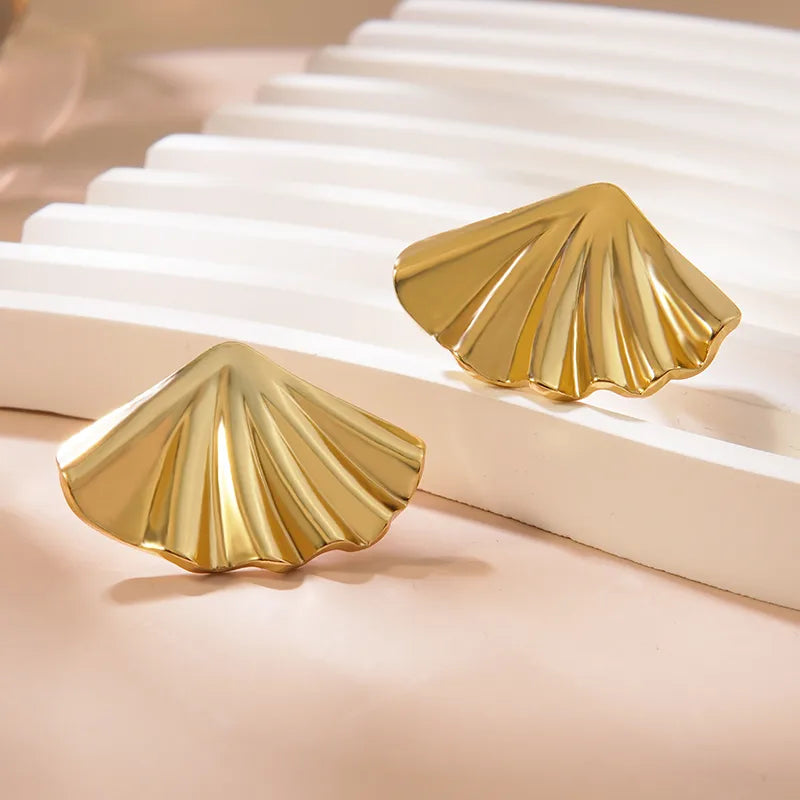 Gold Shell Fanned Earrings
