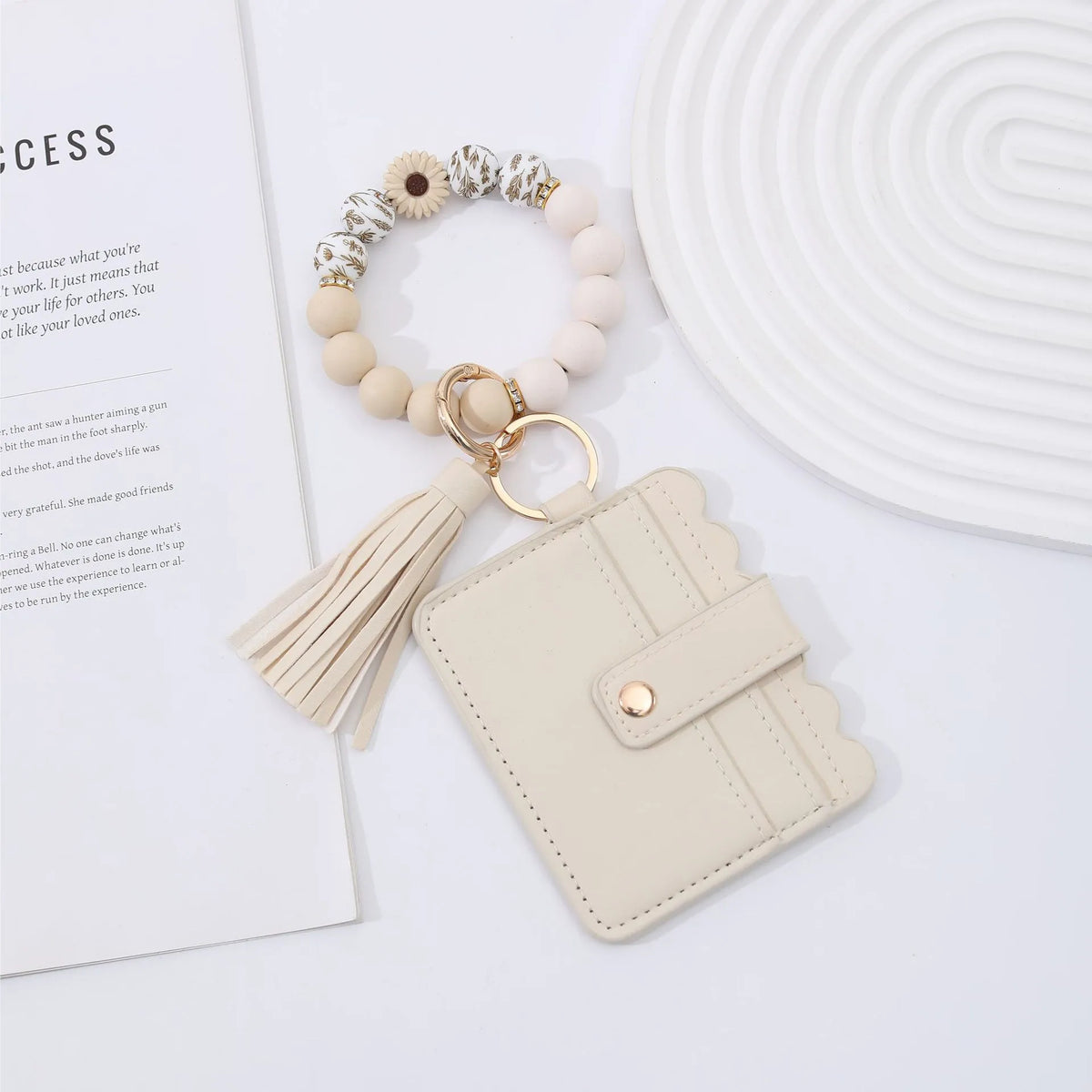 Daisy Beaded Flat Wallet
