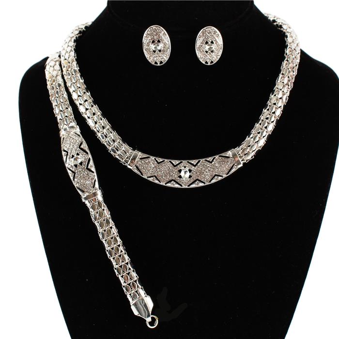 Milana Metal Chain Set
