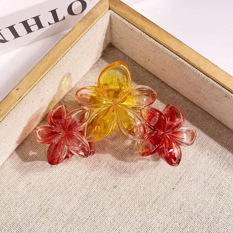 Tri Flower Claw Clip