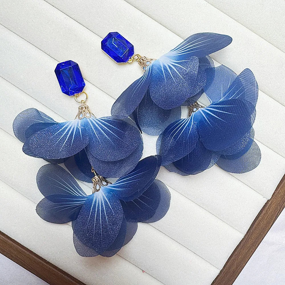 Drop Petal Earring